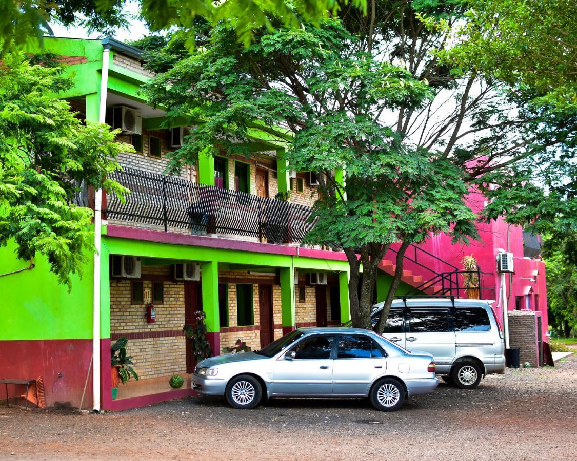Palmas Park Hotel Y Restaurant Obligado Extérieur photo